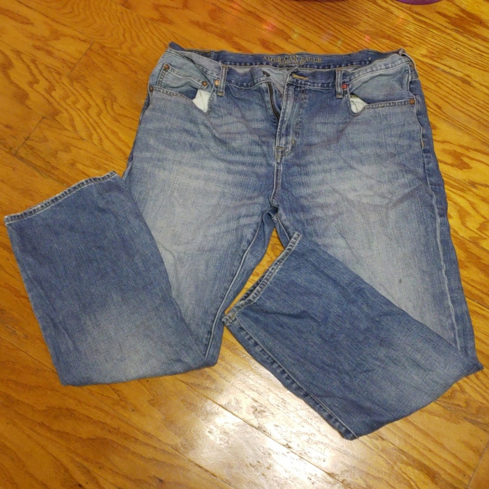 Men's American Eagle straight leg jeans 40/32